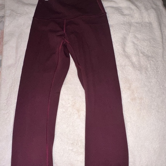 LULULEMON SIZE 4 - Picture 3 of 3